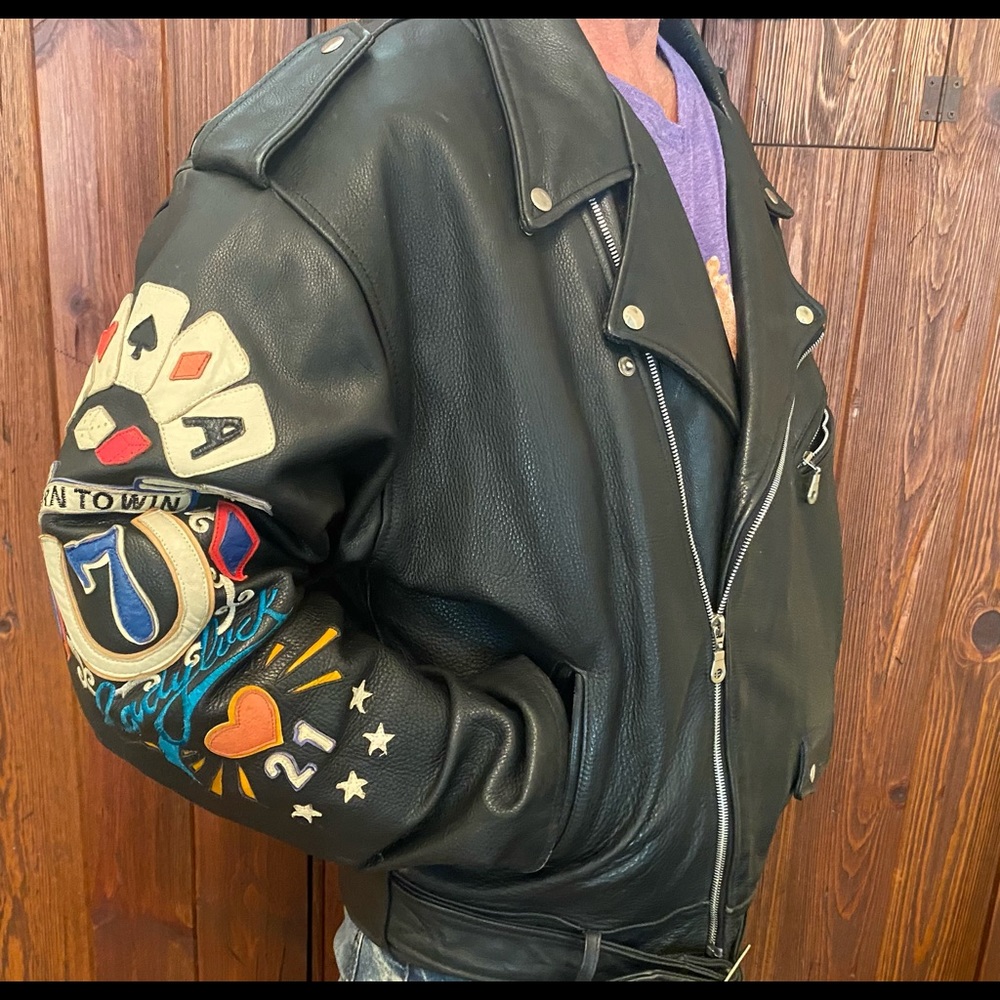 VINTAGE LEATHER JACKET